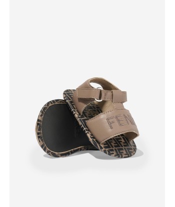 Fendi Baby Leather Logo Sandals in Beige Amélioration de cerveau avec