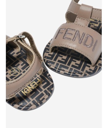 Fendi Baby Leather Logo Sandals in Beige Amélioration de cerveau avec