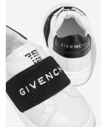 Givenchy Boys Leather Logo Trainers est présent 